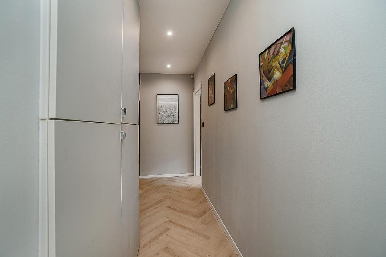 Big 4-Bedroom Flat, Terrace With Great Vitkov View Praga Zewnętrze zdjęcie