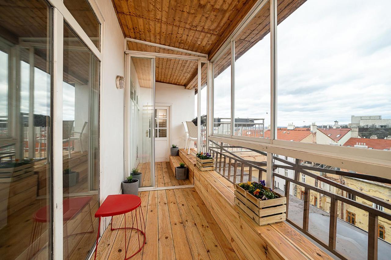 Big 4-Bedroom Flat, Terrace With Great Vitkov View Praga Zewnętrze zdjęcie